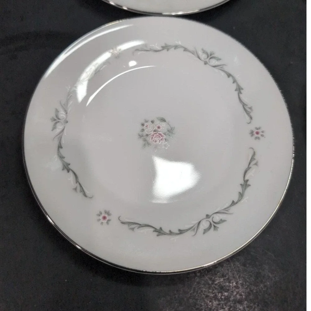 Signature Collection Petite Bouquet‎ Bread Plates, Set Of 4, Floral Tableware